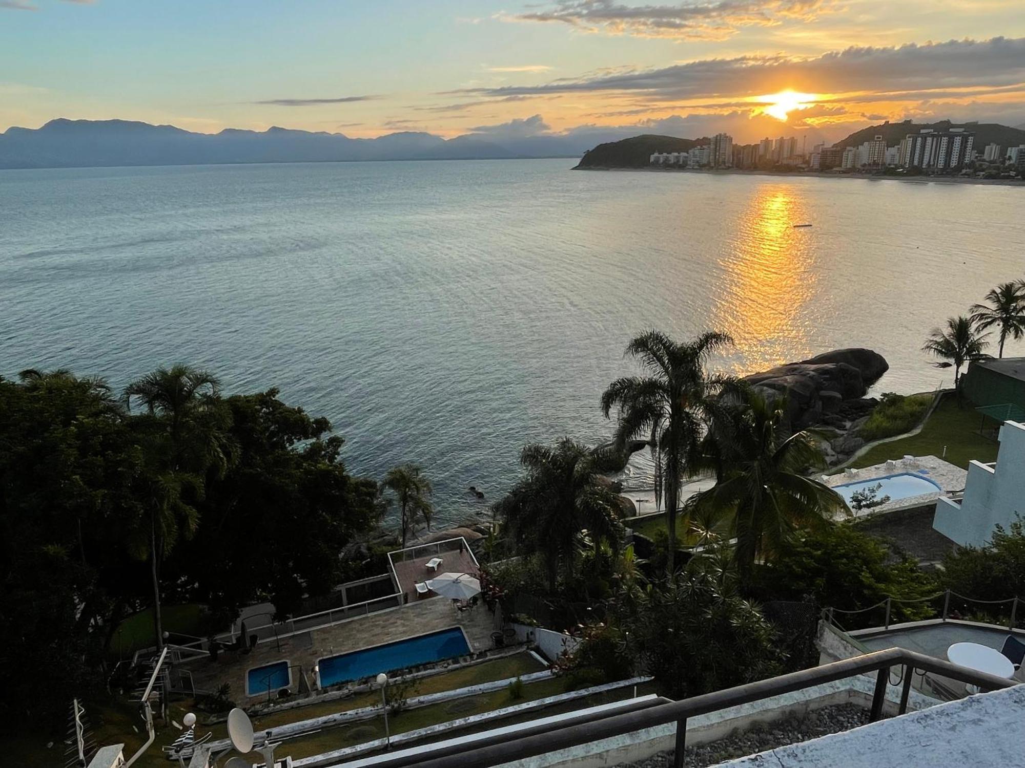 Linda Cobertura Duplex, Pe Na Areia,Vista Linda. Apartment Caraguatatuba Bagian luar foto